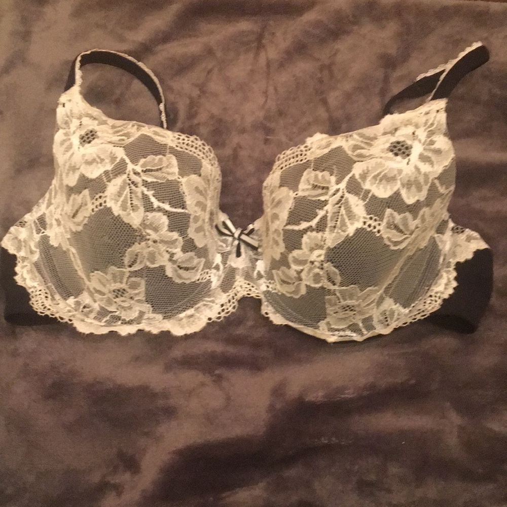 Victoria’s Secret lace bra